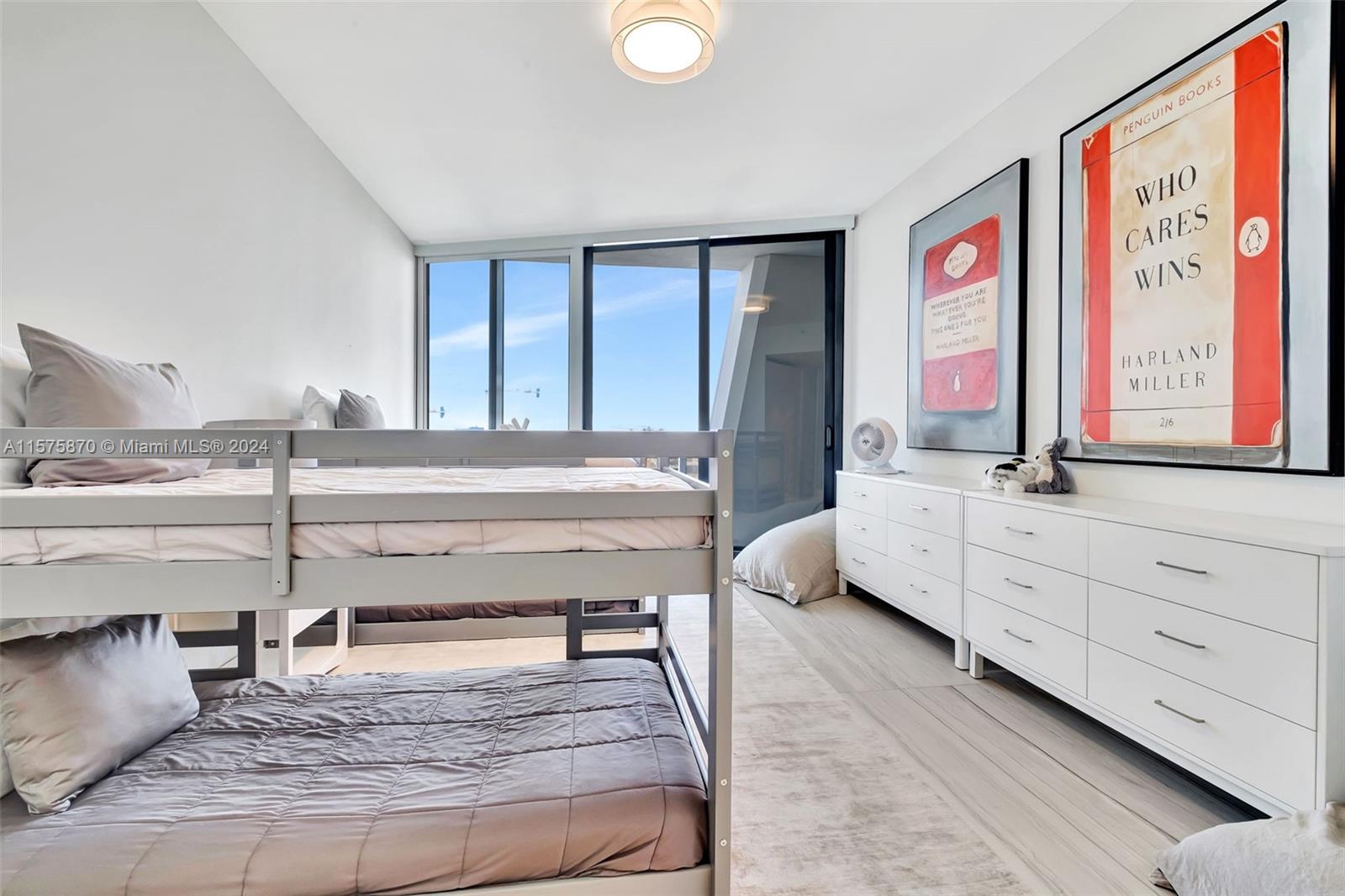 1000 Biscayne Blvd # 2801