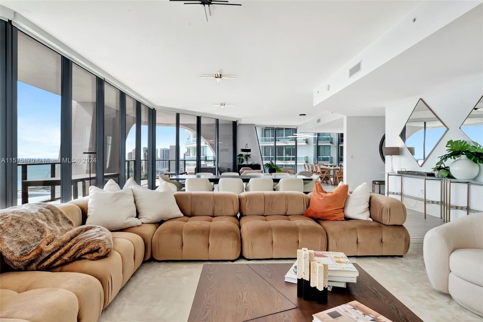 1000 Biscayne Blvd # 2801