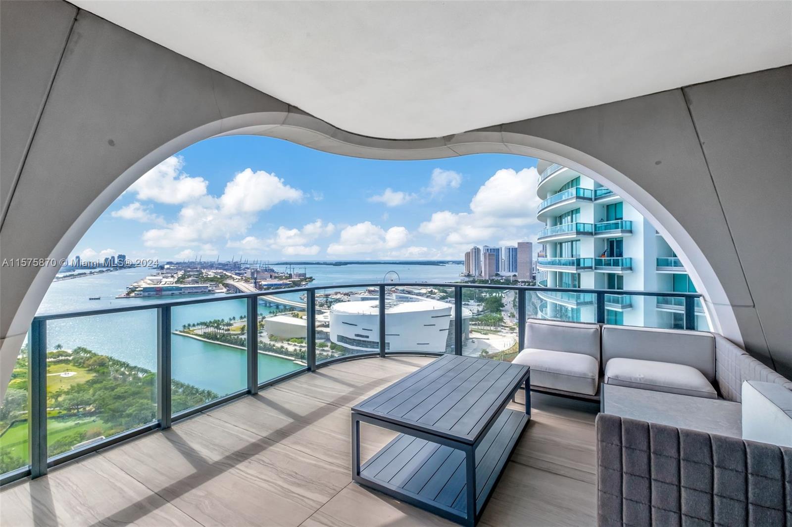 1000 Biscayne Blvd # 2801