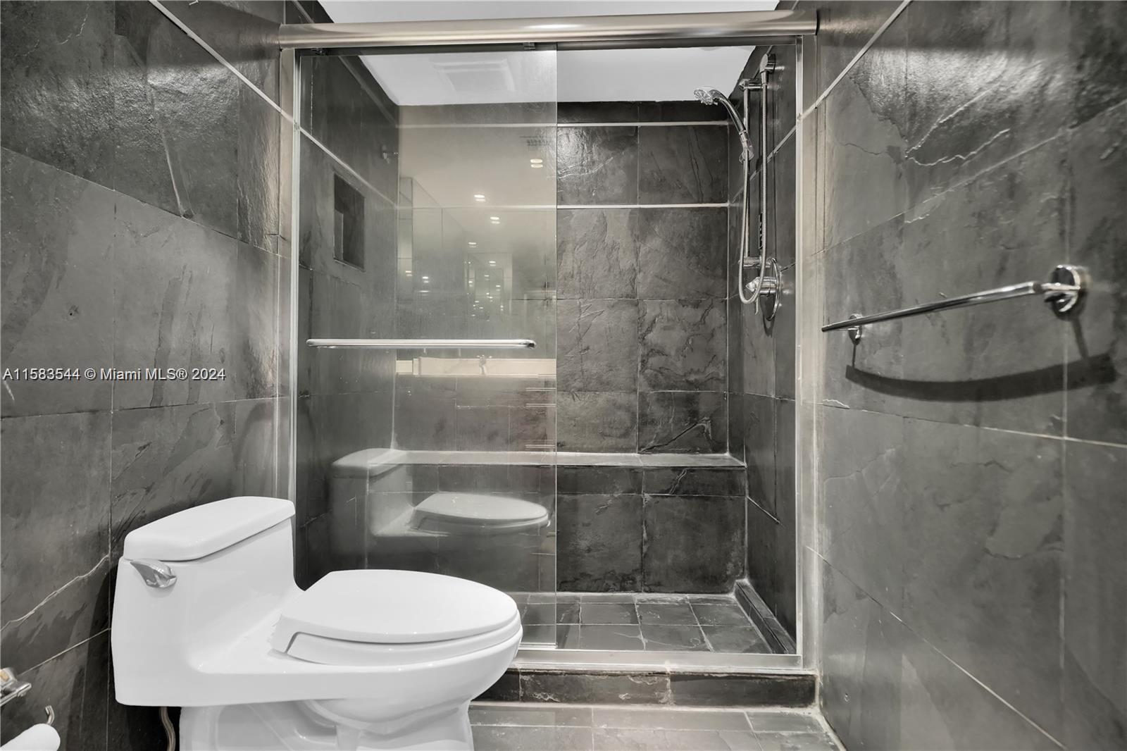 801 N Venetian # 802