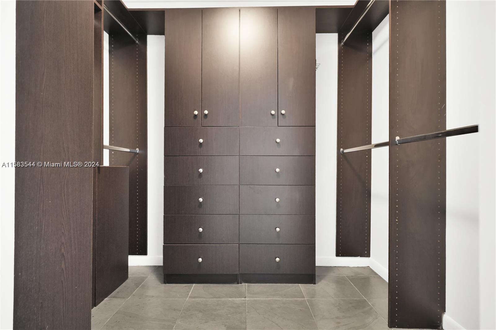 801 N Venetian # 802