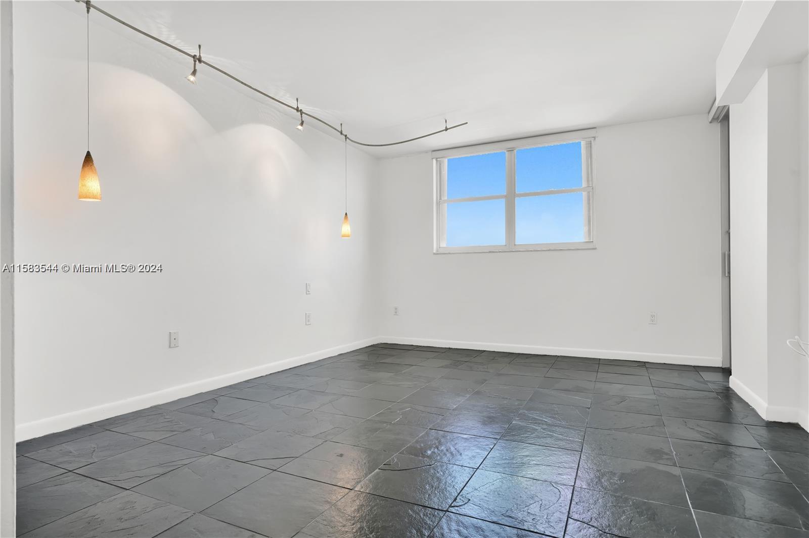 801 N Venetian # 802