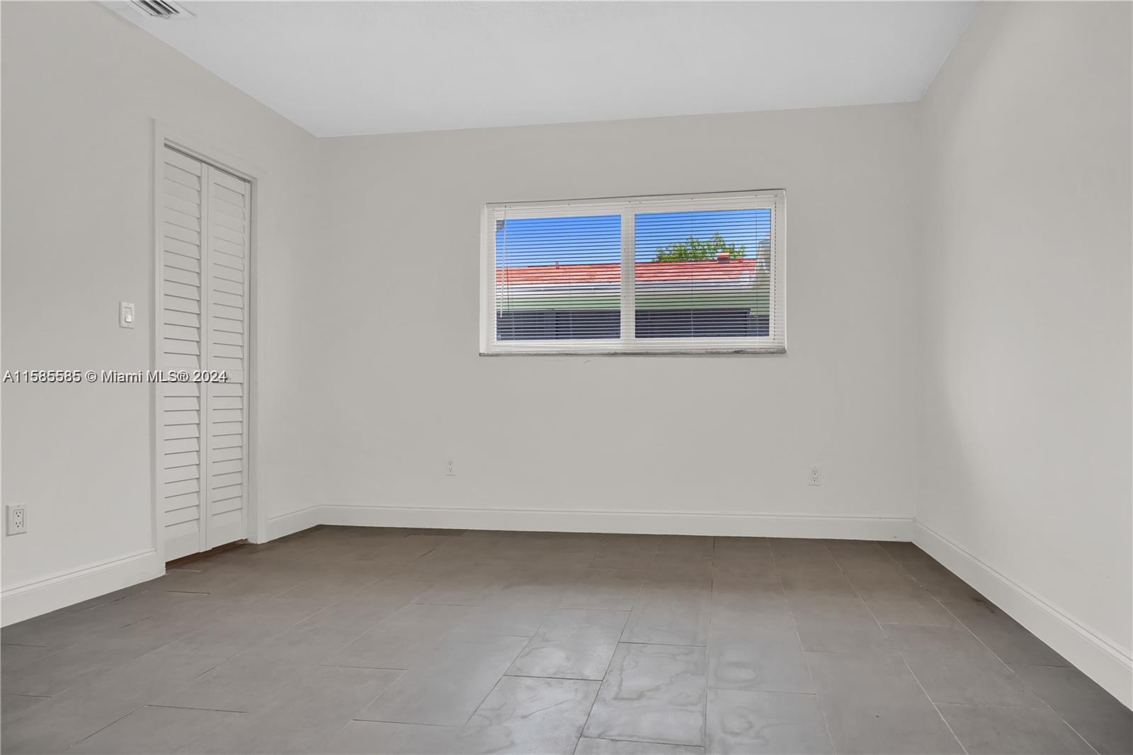 1241 NW 25th # 1241