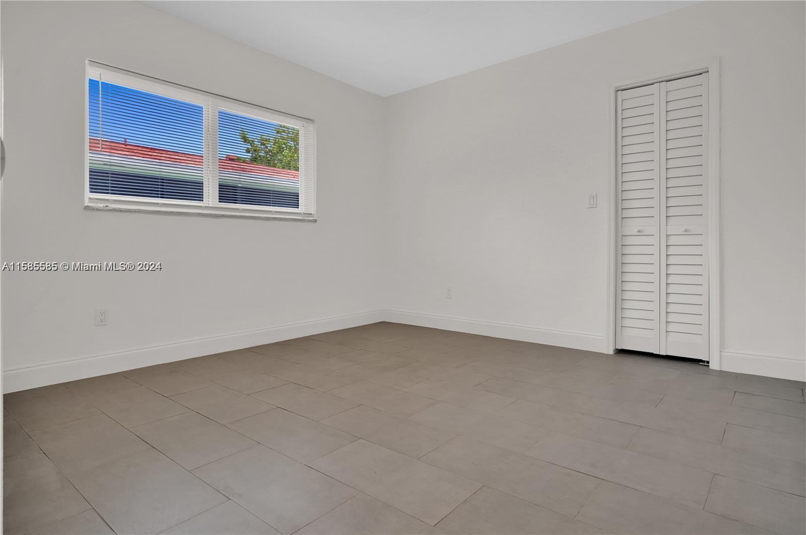 1241 NW 25th # 1241