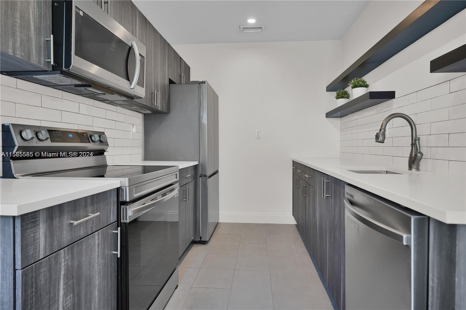 1241 NW 25th # 1241