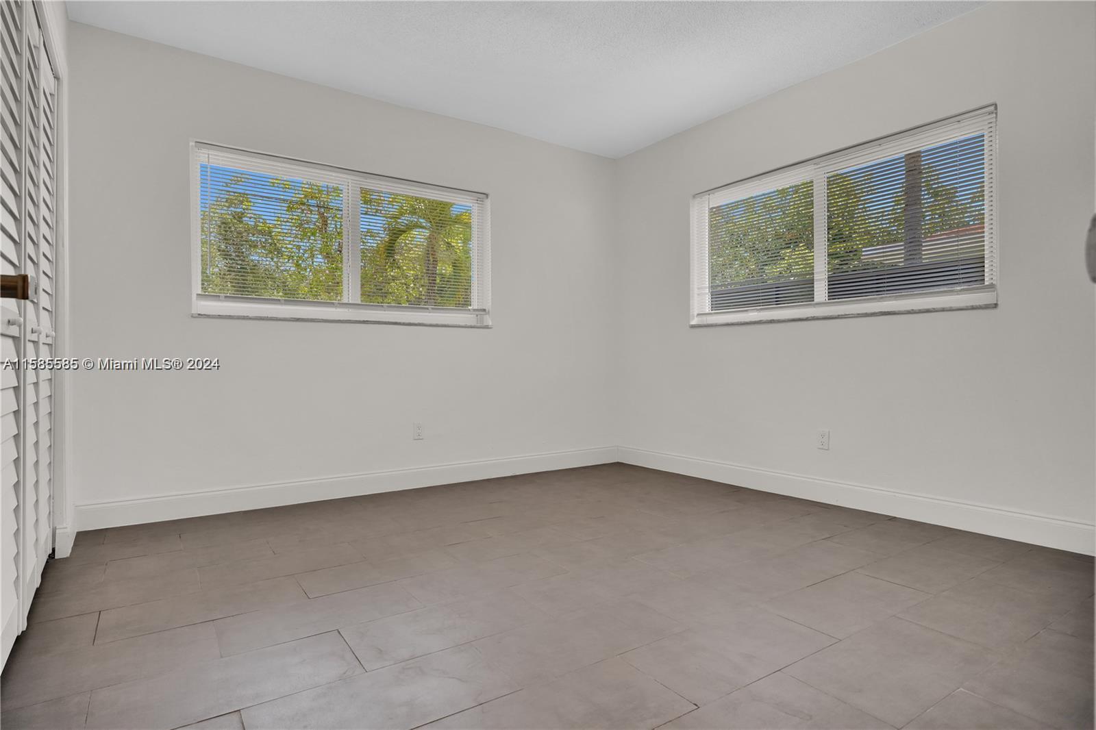 1241 NW 25th # 1241