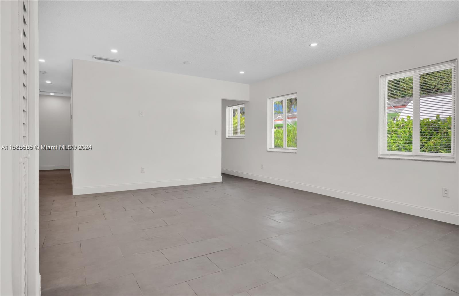 1241 NW 25th # 1241