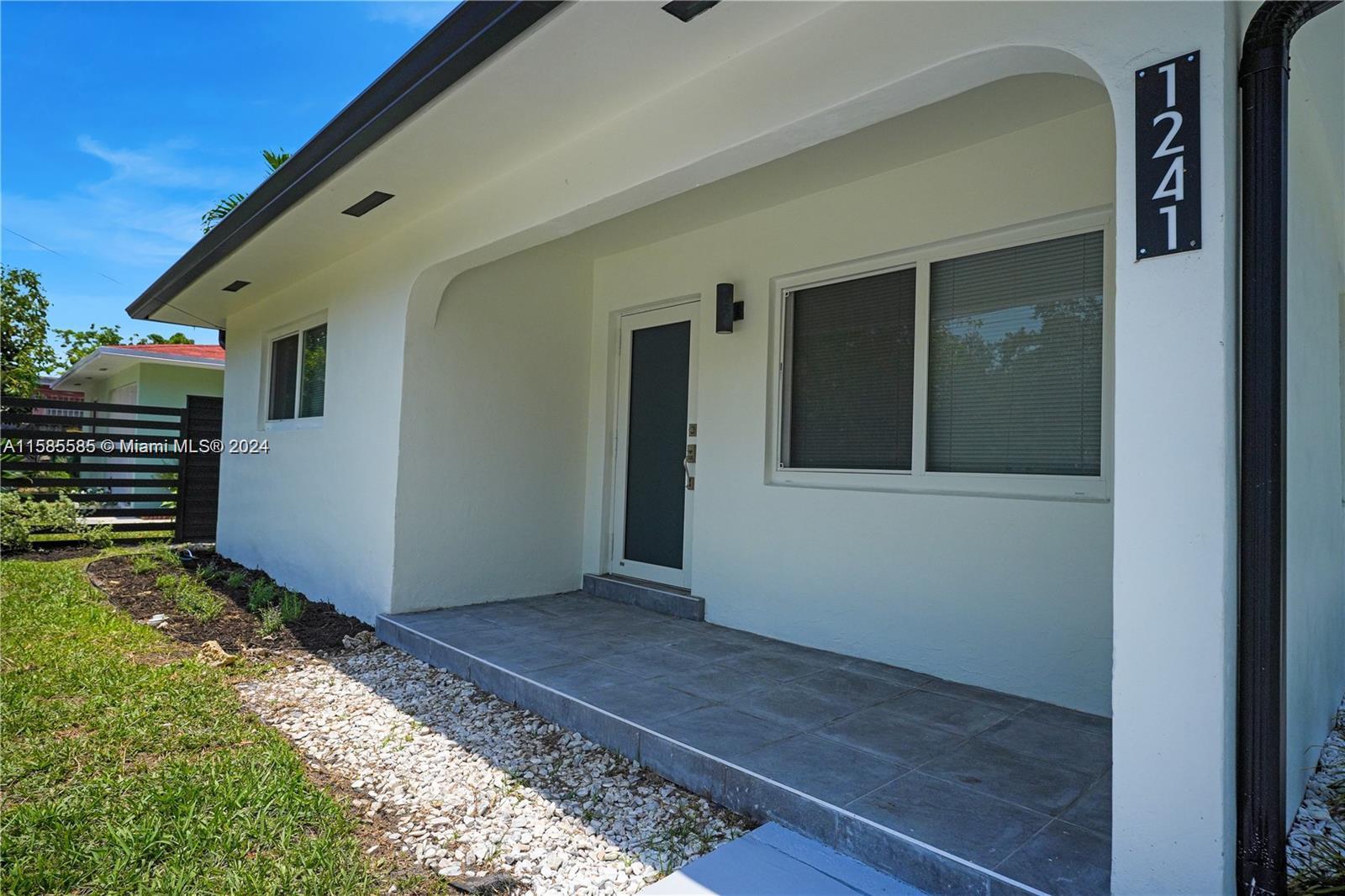 1241 NW 25th # 1241