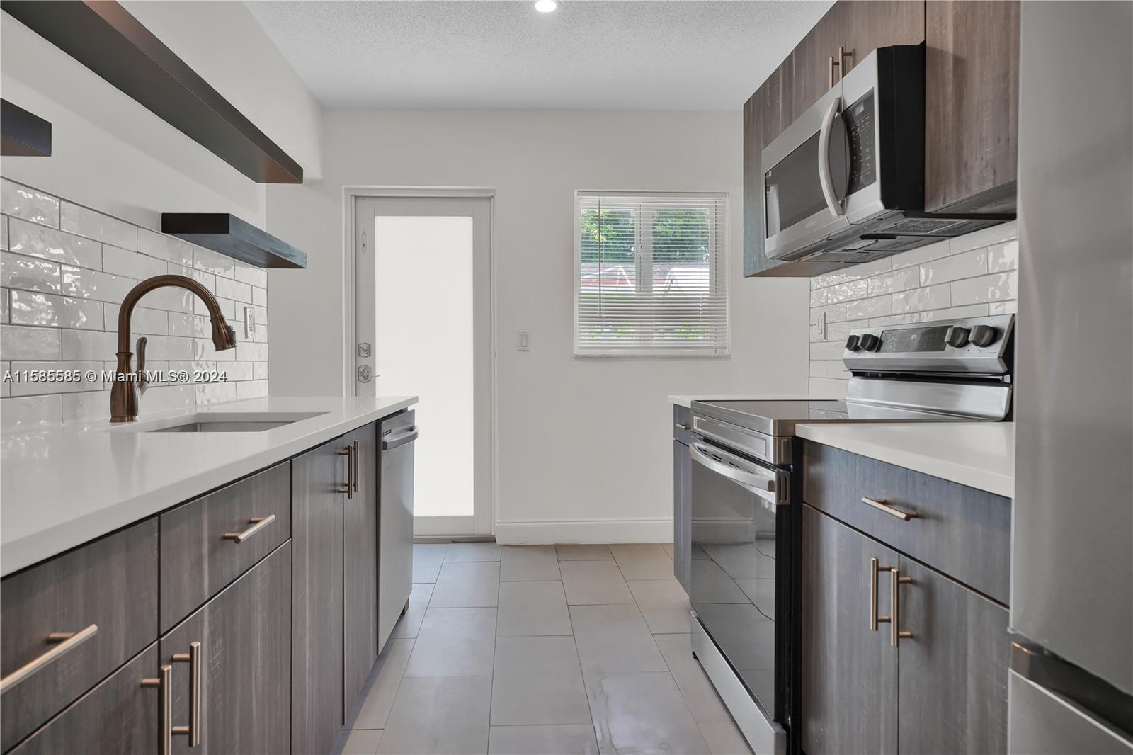 1241 NW 25th # 1241