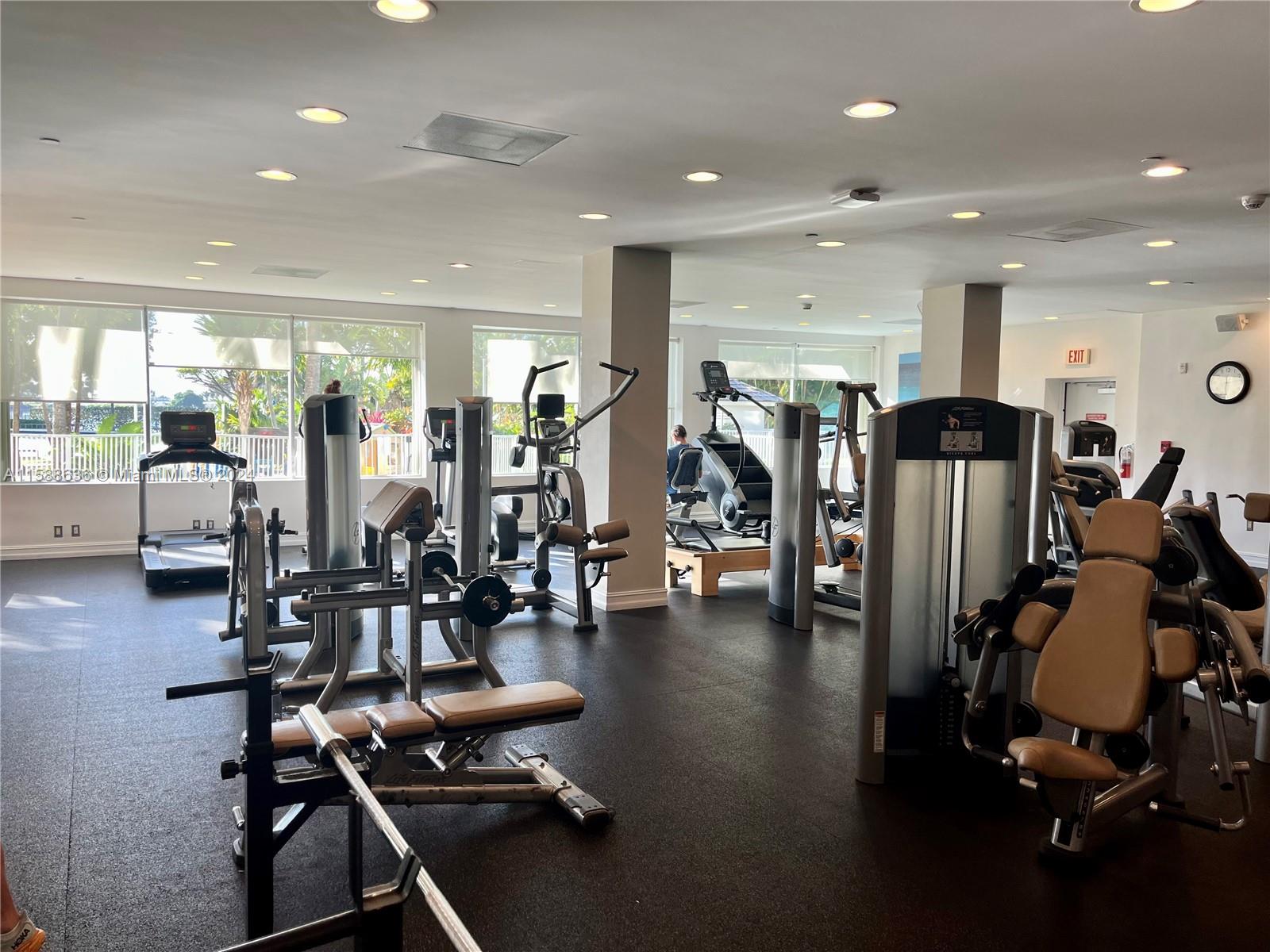 2451 Brickell Ave # 6P