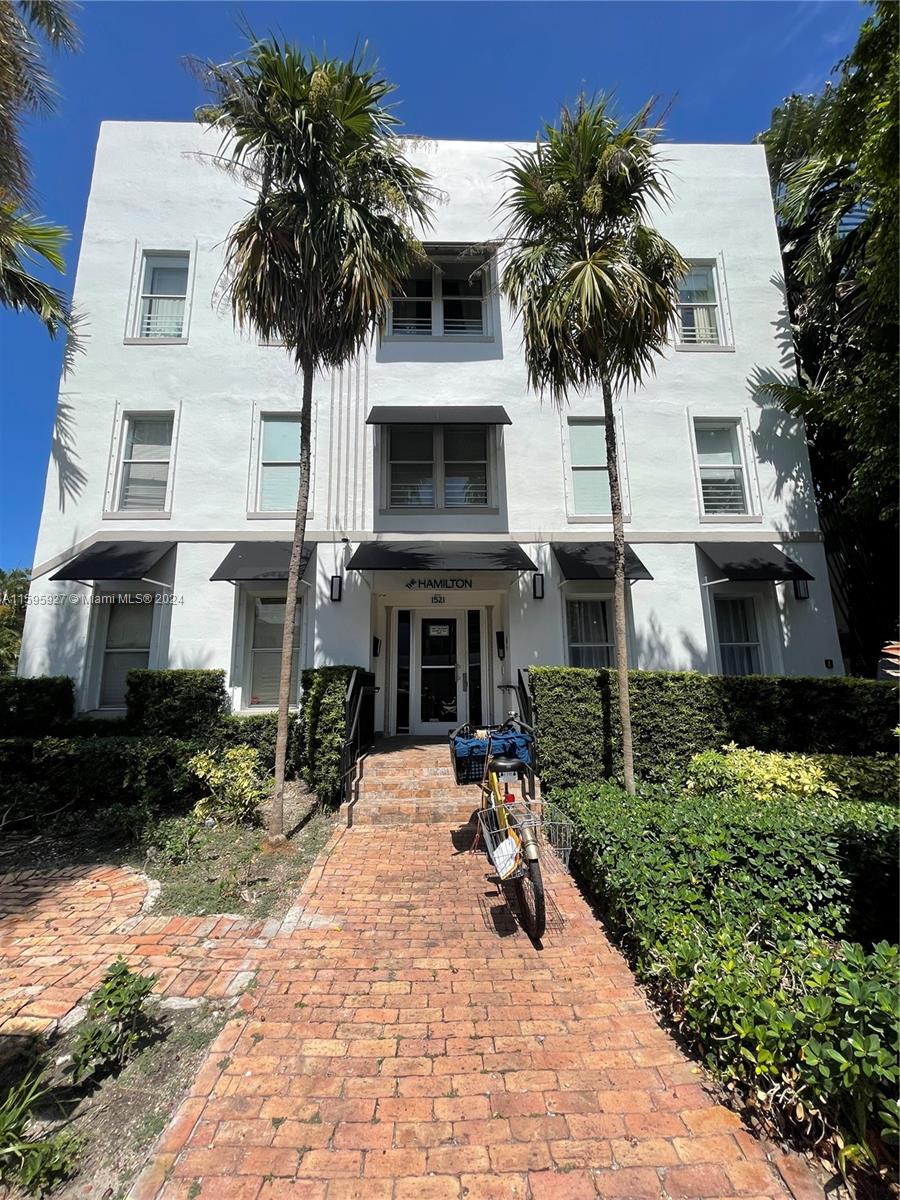 1521 Lenox Ave # 209