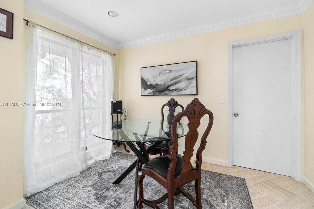 53 Edinburgh Dr
