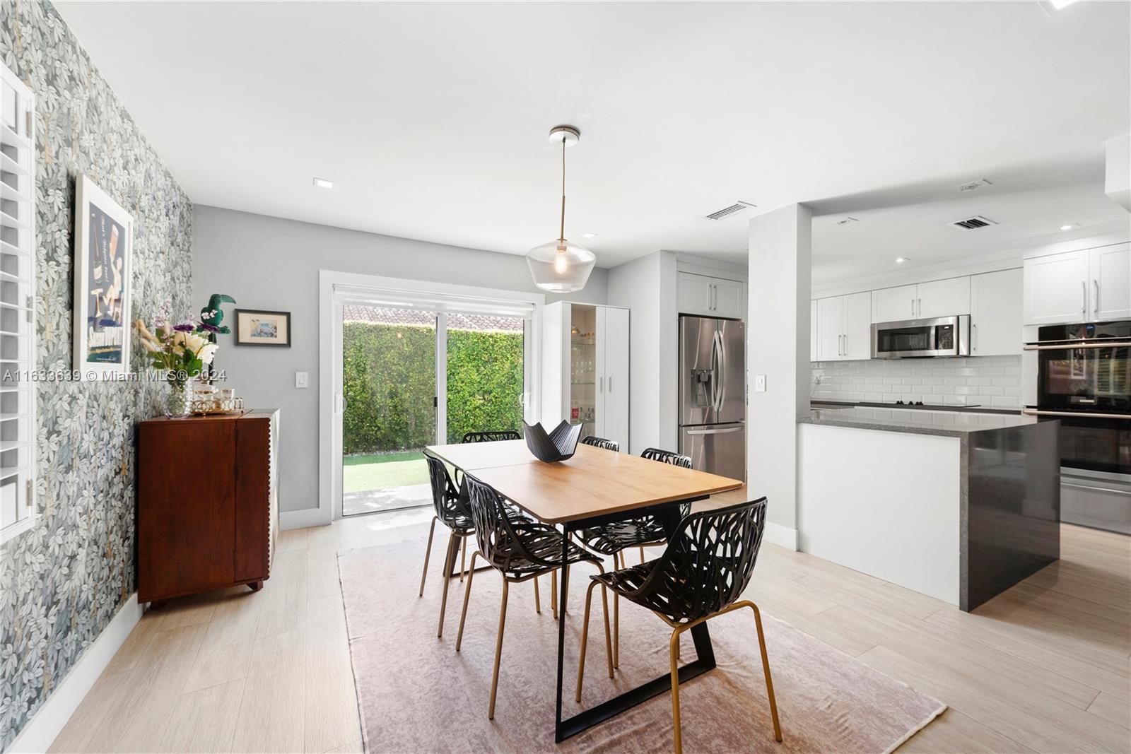 4030 Alhambra Cir