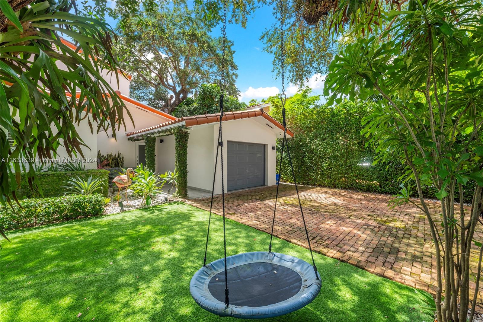 4030 Alhambra Cir