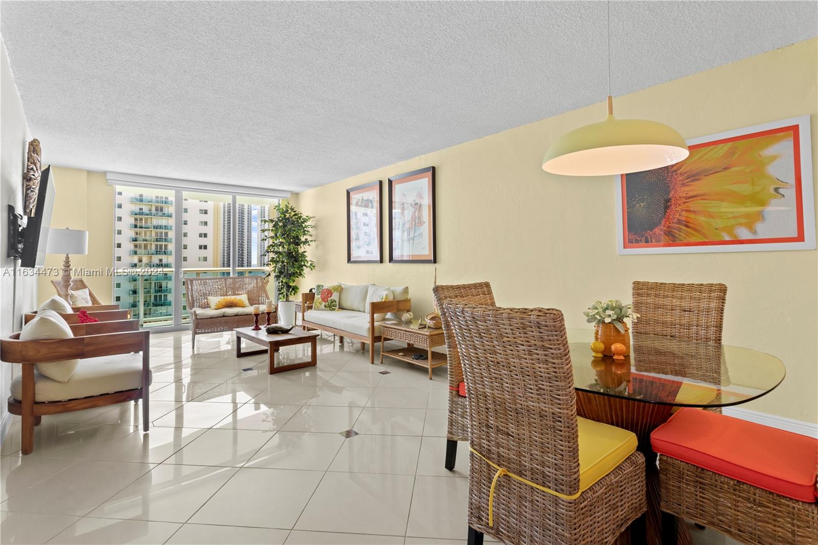 19390 Collins Ave # 1106