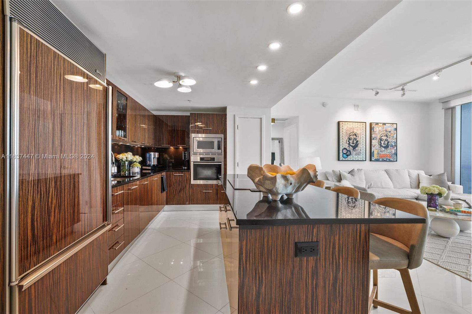 6899 Collins Ave # 801