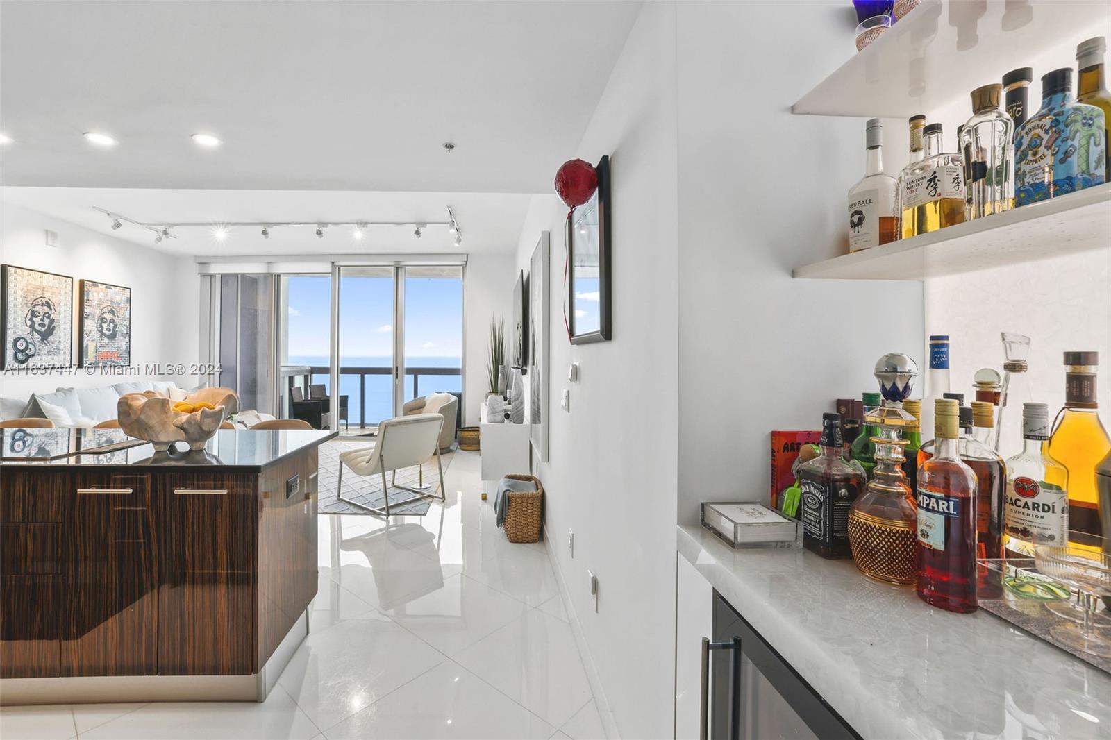 6899 Collins Ave # 801