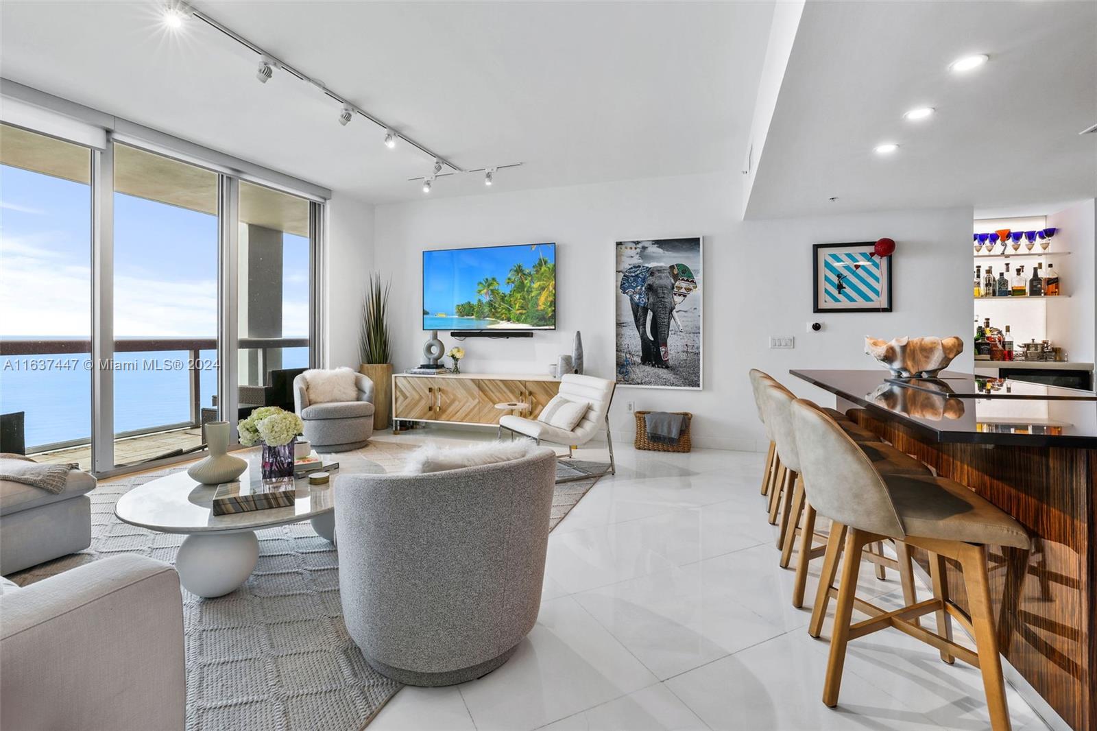 6899 Collins Ave # 801