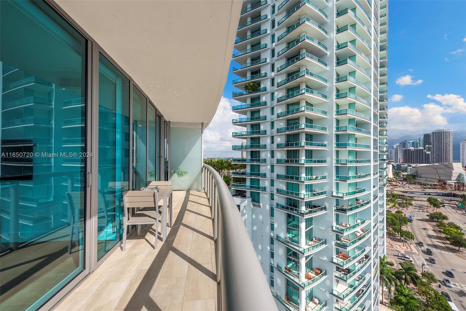 888 Biscayne Blvd # 1711