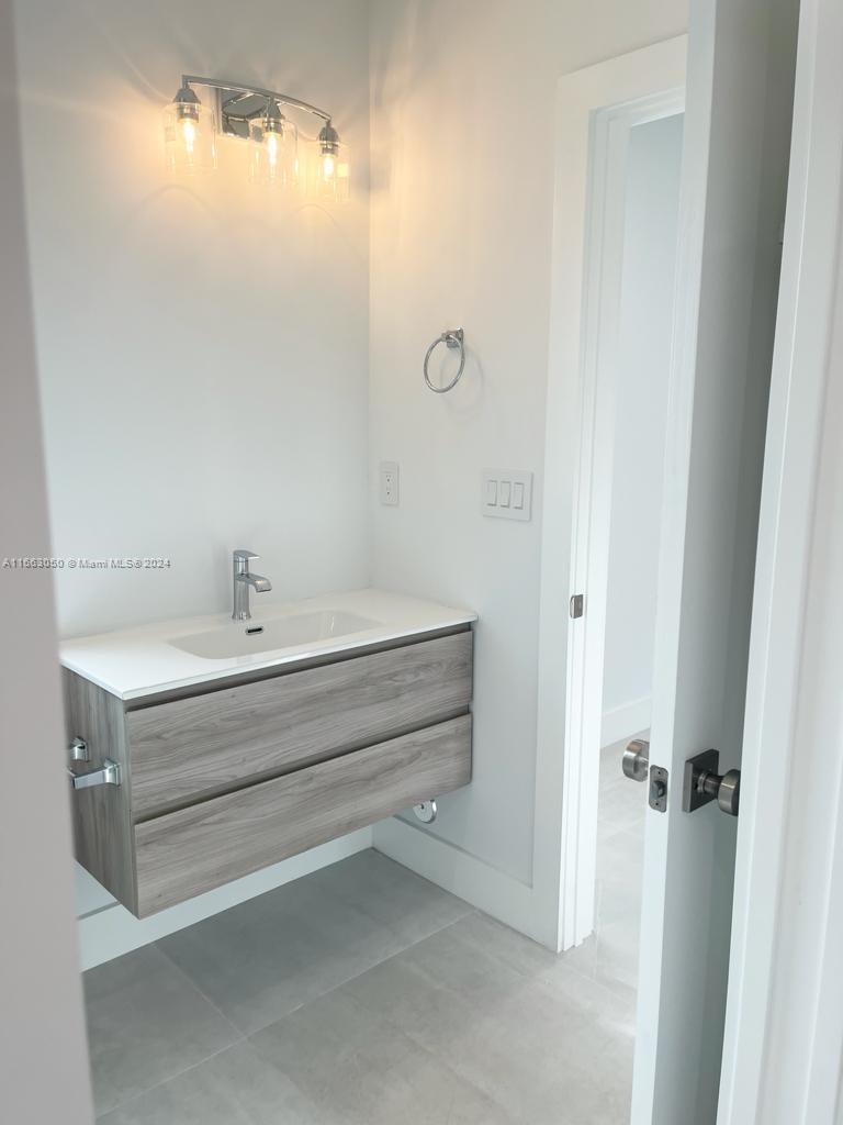 6331 SW 23rd St # 6331