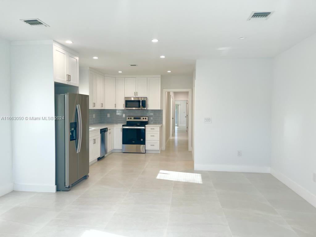 6331 SW 23rd St # 6331