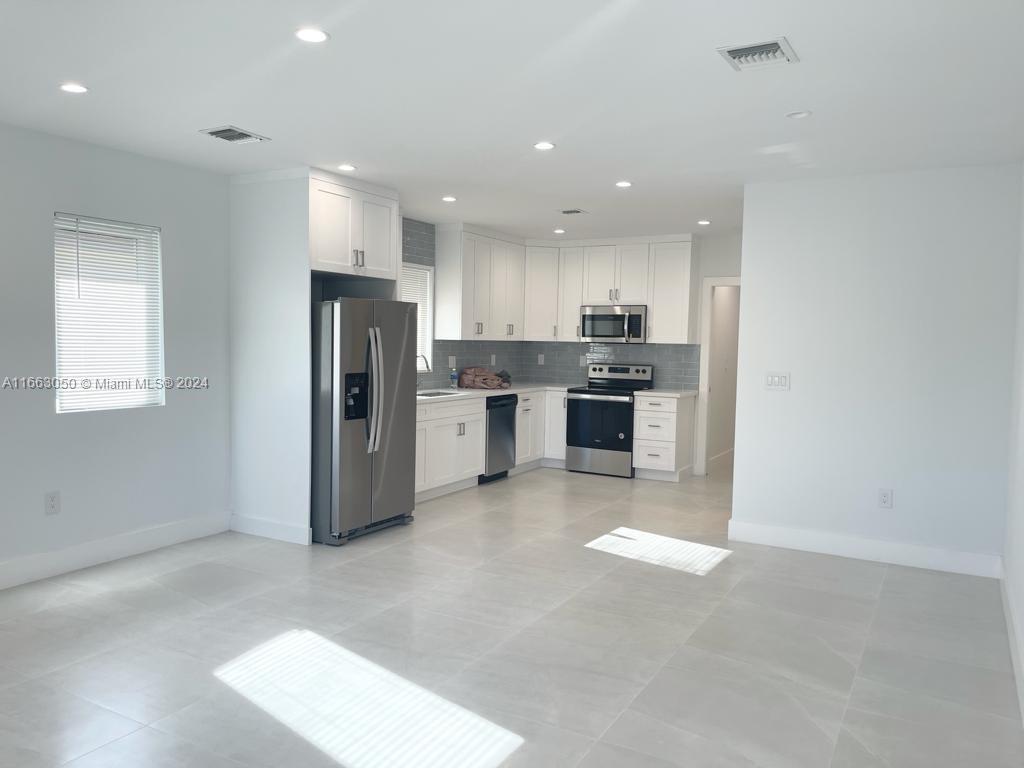 6331 SW 23rd St # 6331