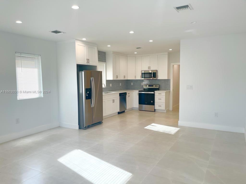 6331 SW 23rd St # 6331