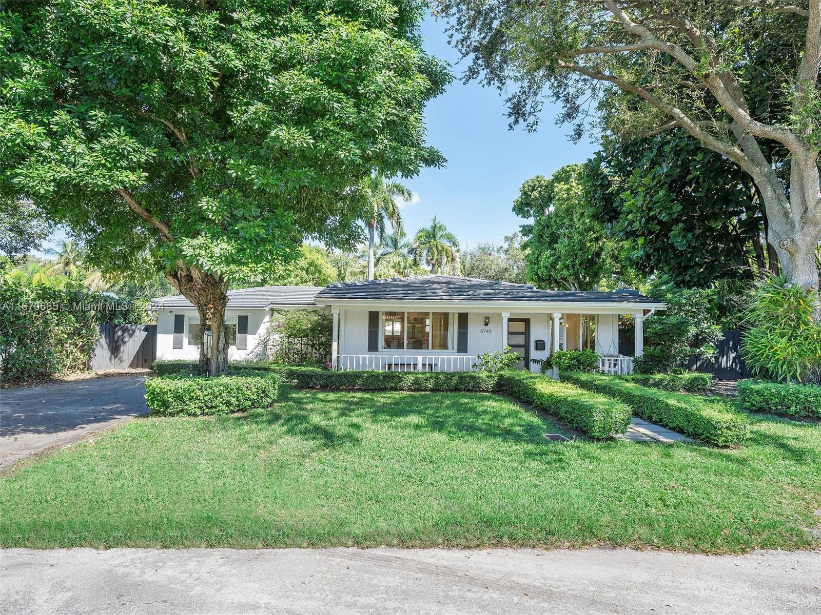 5745 SW 51 St