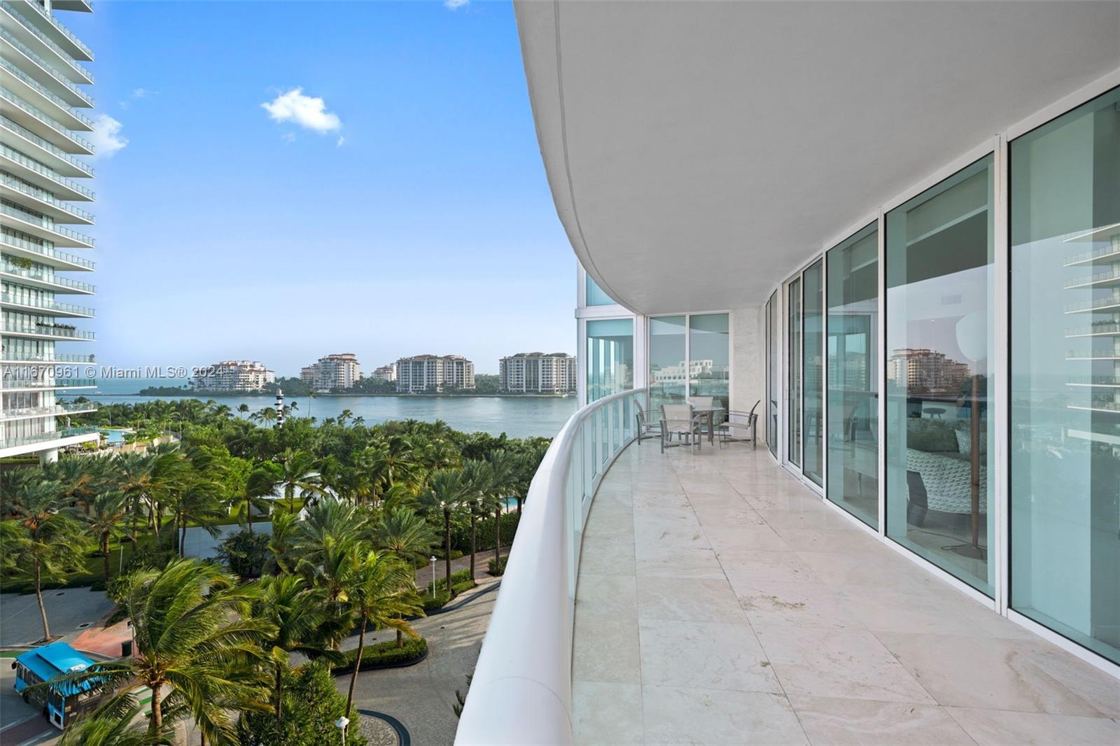 1000 S Pointe Dr # 707