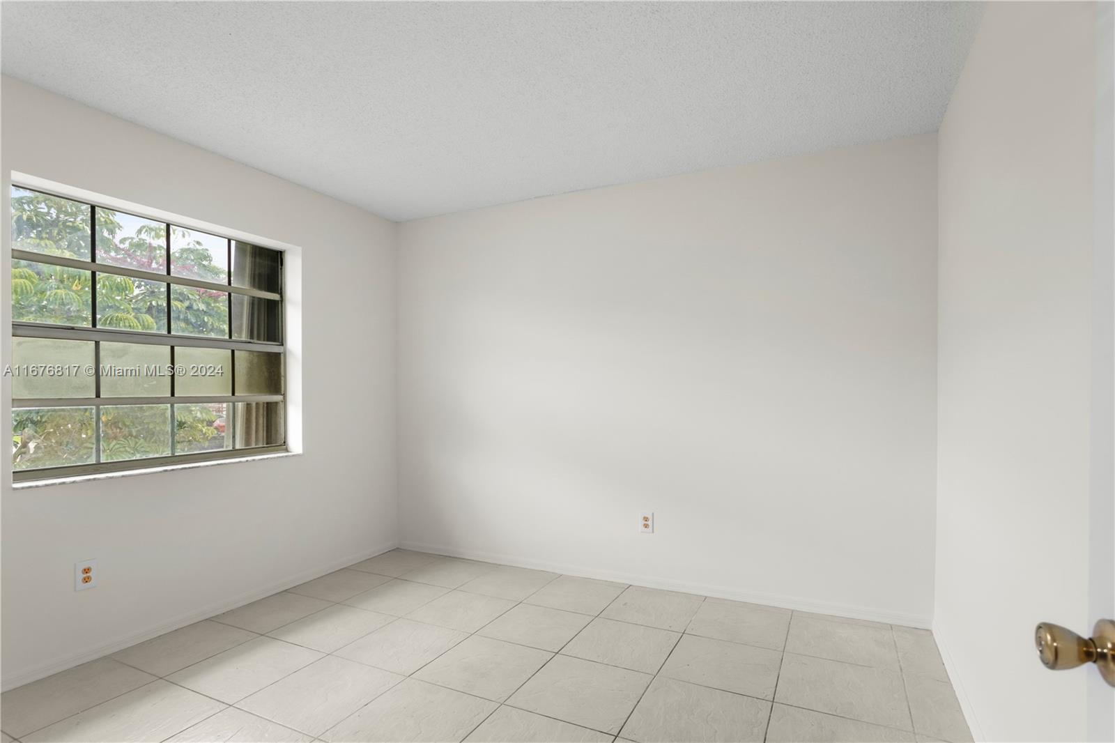 434 NE 210th Circle Terrace # 4A Unit: 207-4A
