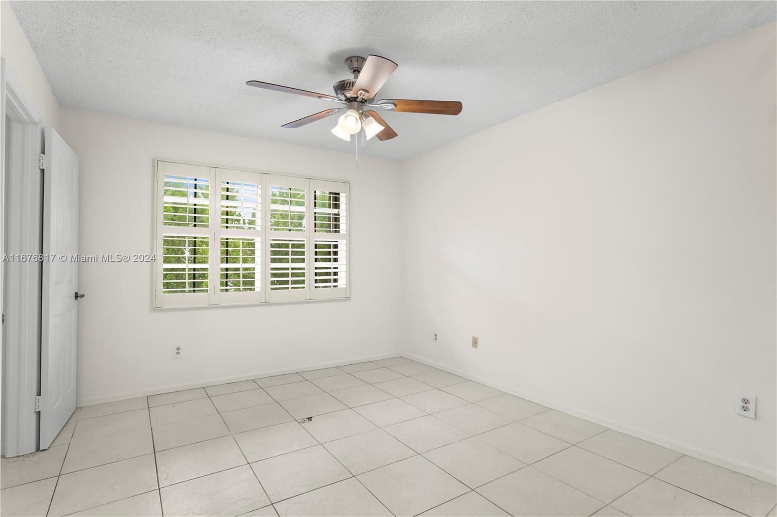 434 NE 210th Circle Terrace # 4A Unit: 207-4A