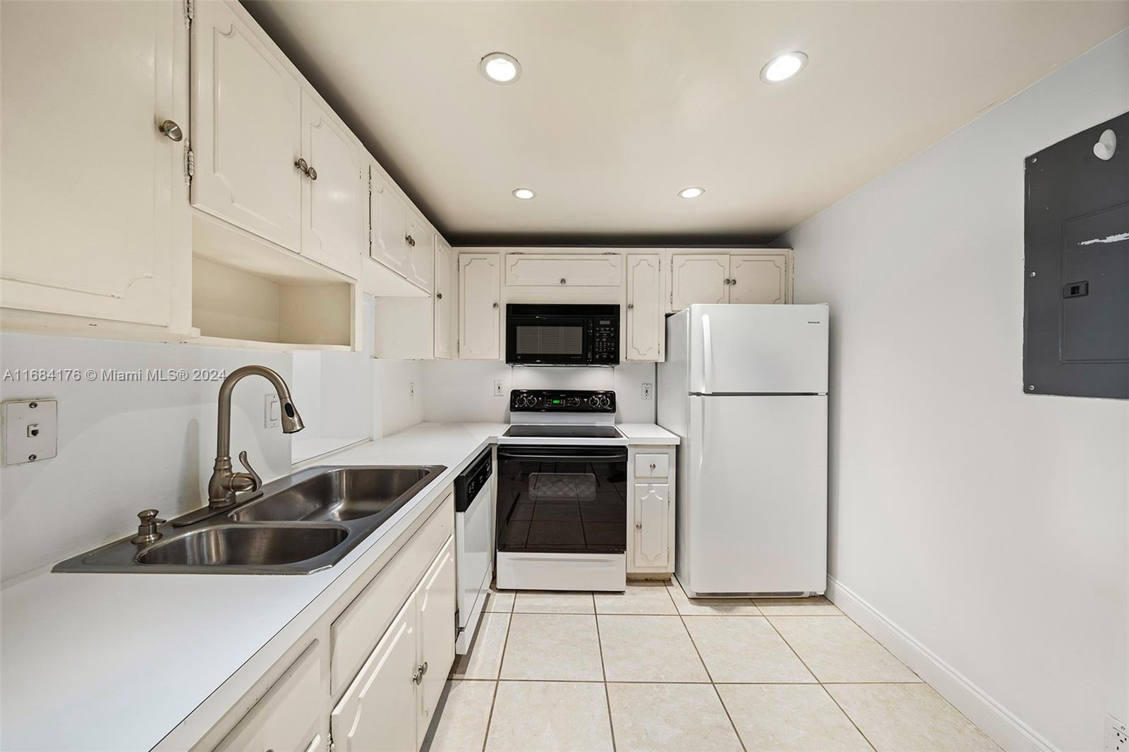 812 Briny Ave # 3D