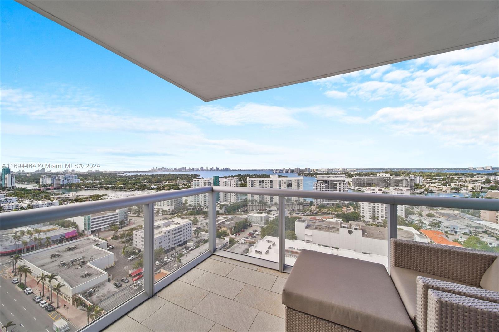 6799 Collins Ave Unit: LPH05