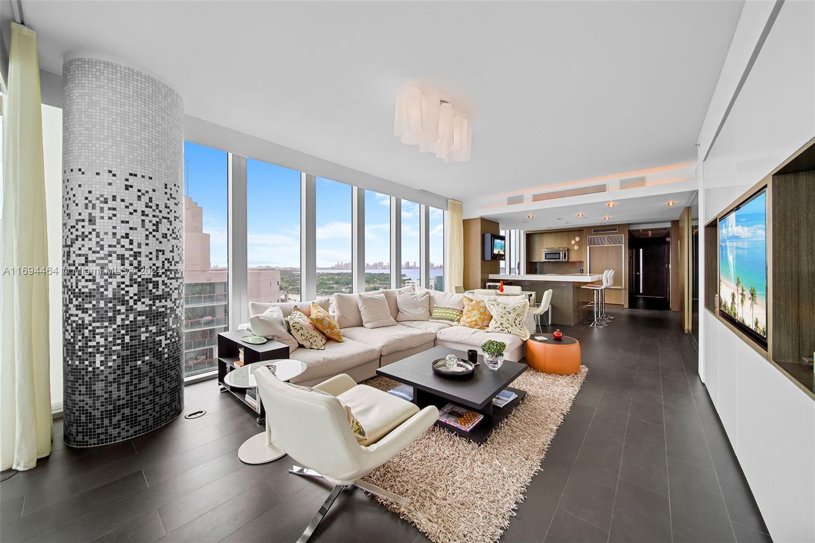 6799 Collins Ave Unit: LPH05