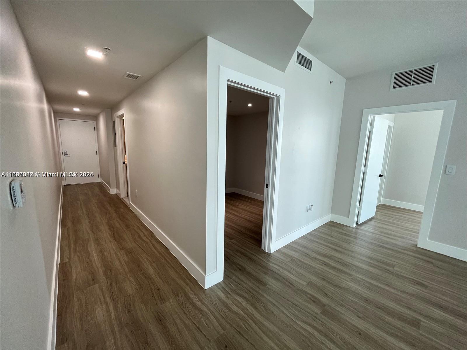 253 NE 2nd St # 1408