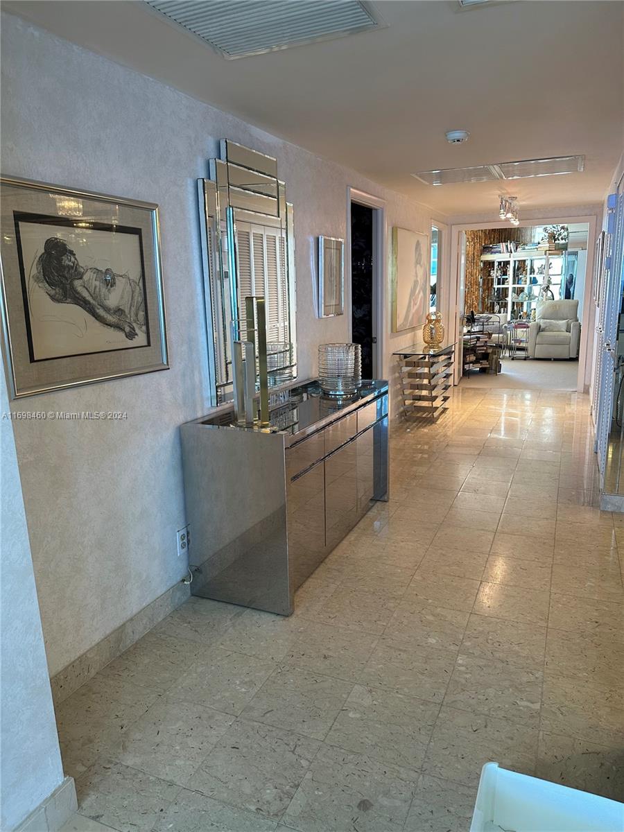 10155 Collins Ave # 1701