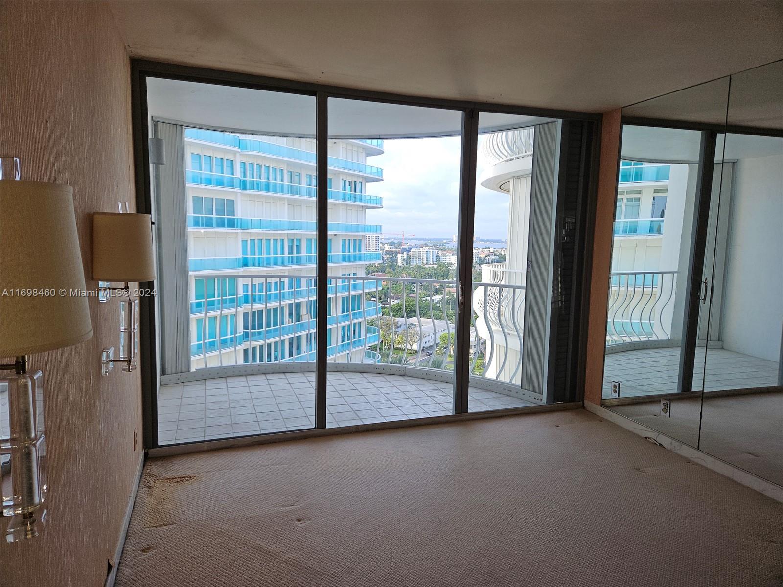 10155 Collins Ave # 1701