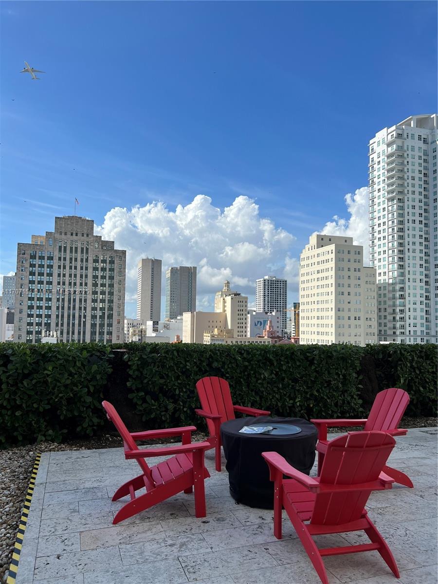 50 Biscayne Blvd # 4006