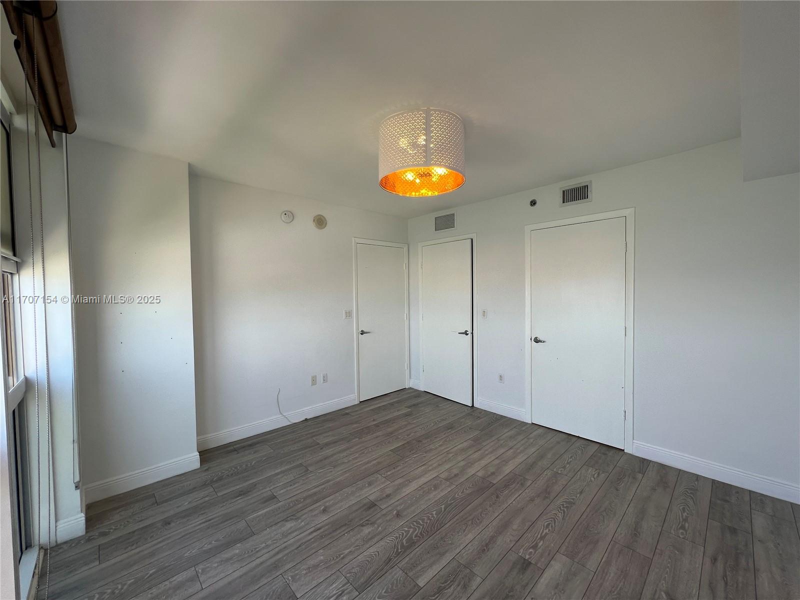 50 Biscayne Blvd # 4006