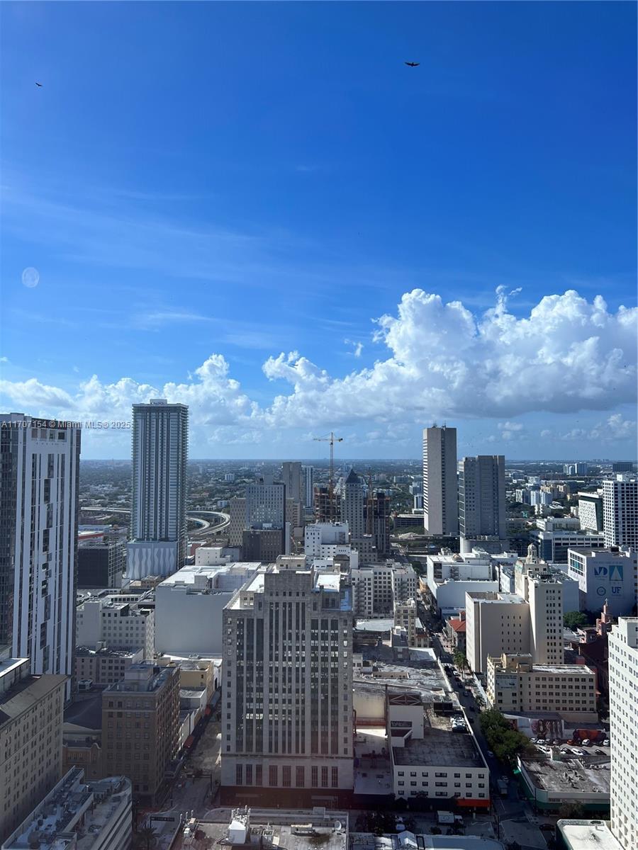 50 Biscayne Blvd # 4006