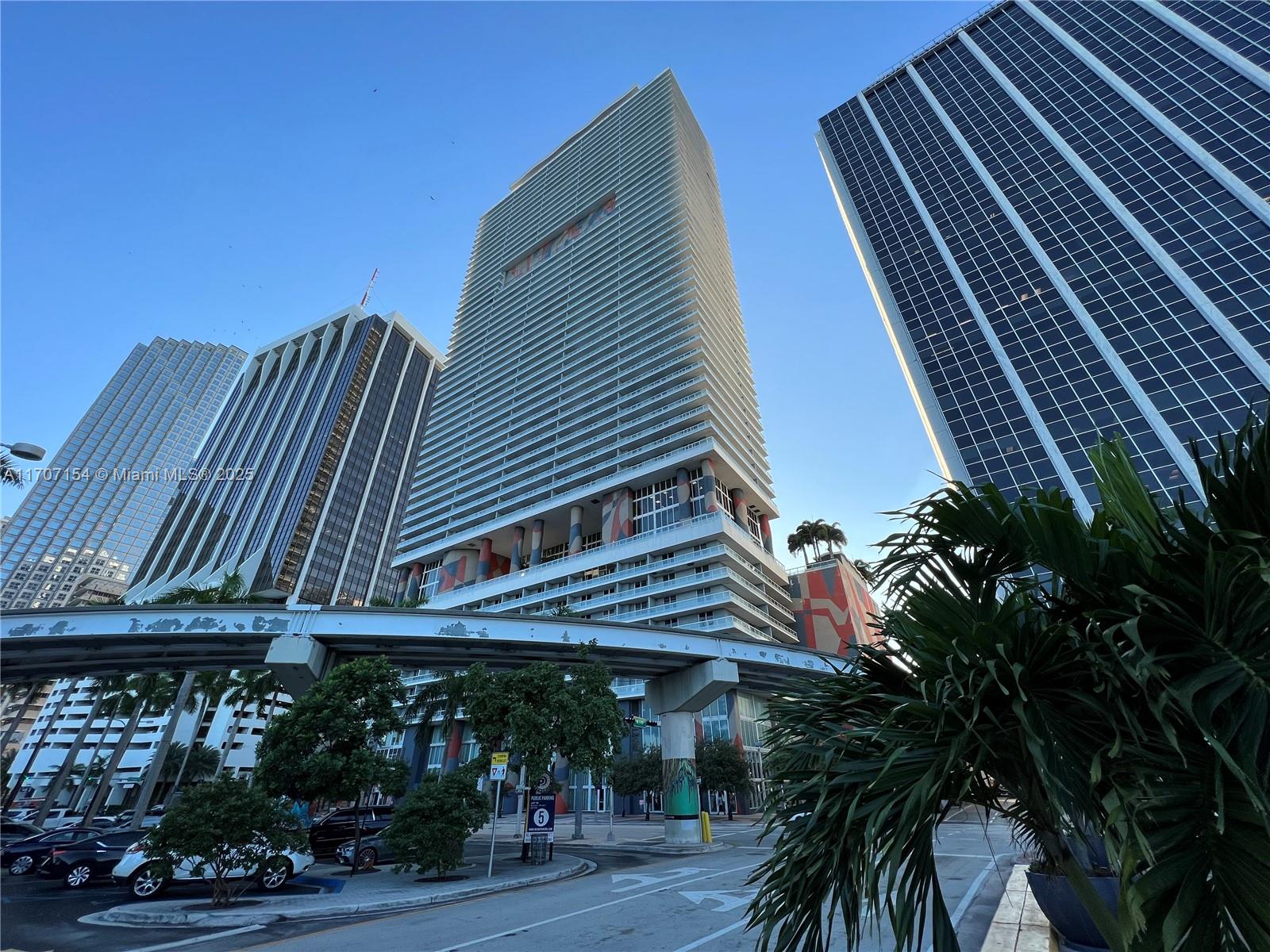50 Biscayne Blvd # 4006