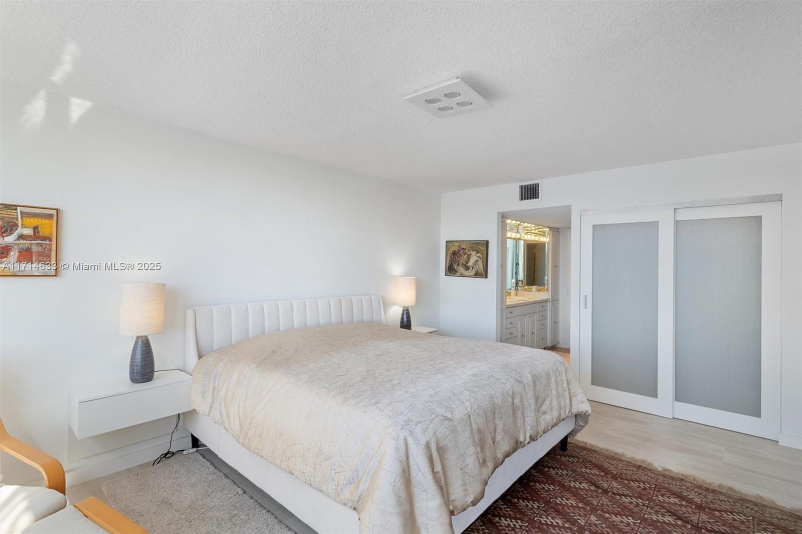 511 Bayshore Dr # 304
