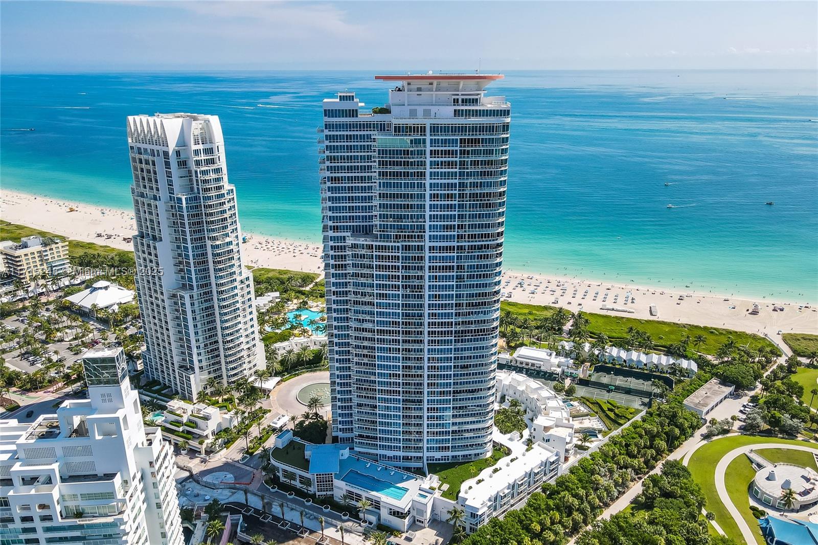 100 S Pointe Dr # 3702