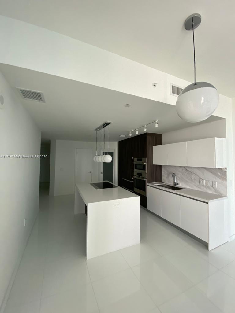 851 NE 1st Ave # 2107