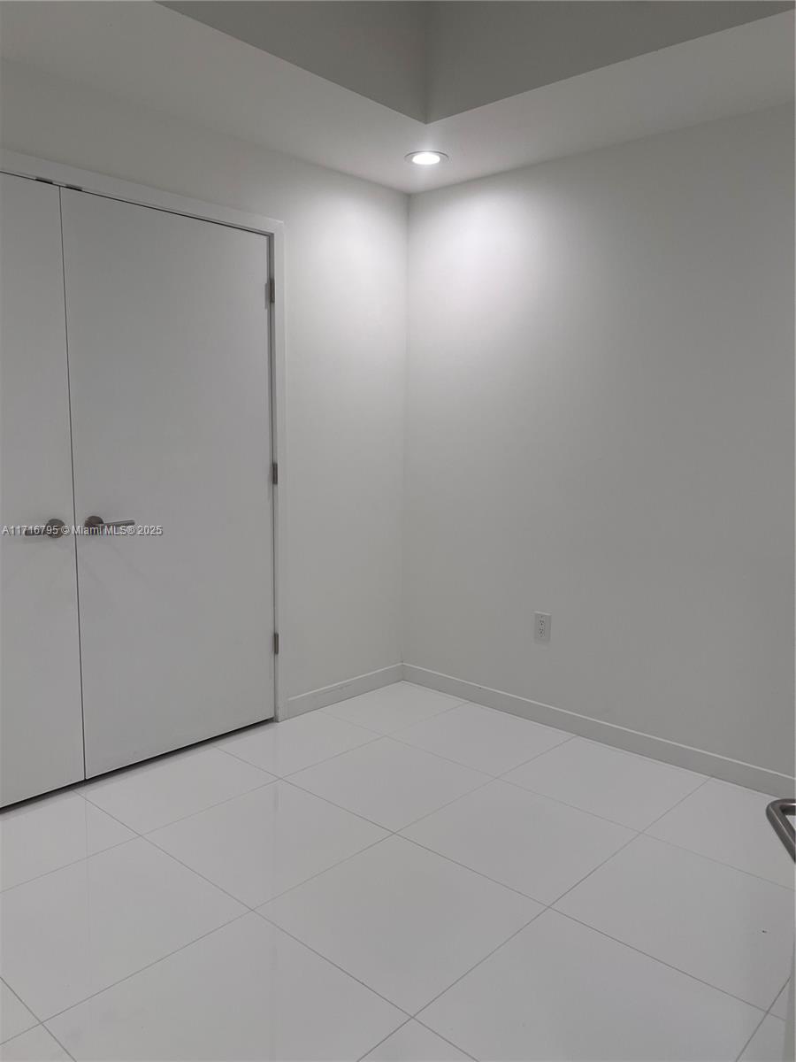 851 NE 1st Ave # 2107