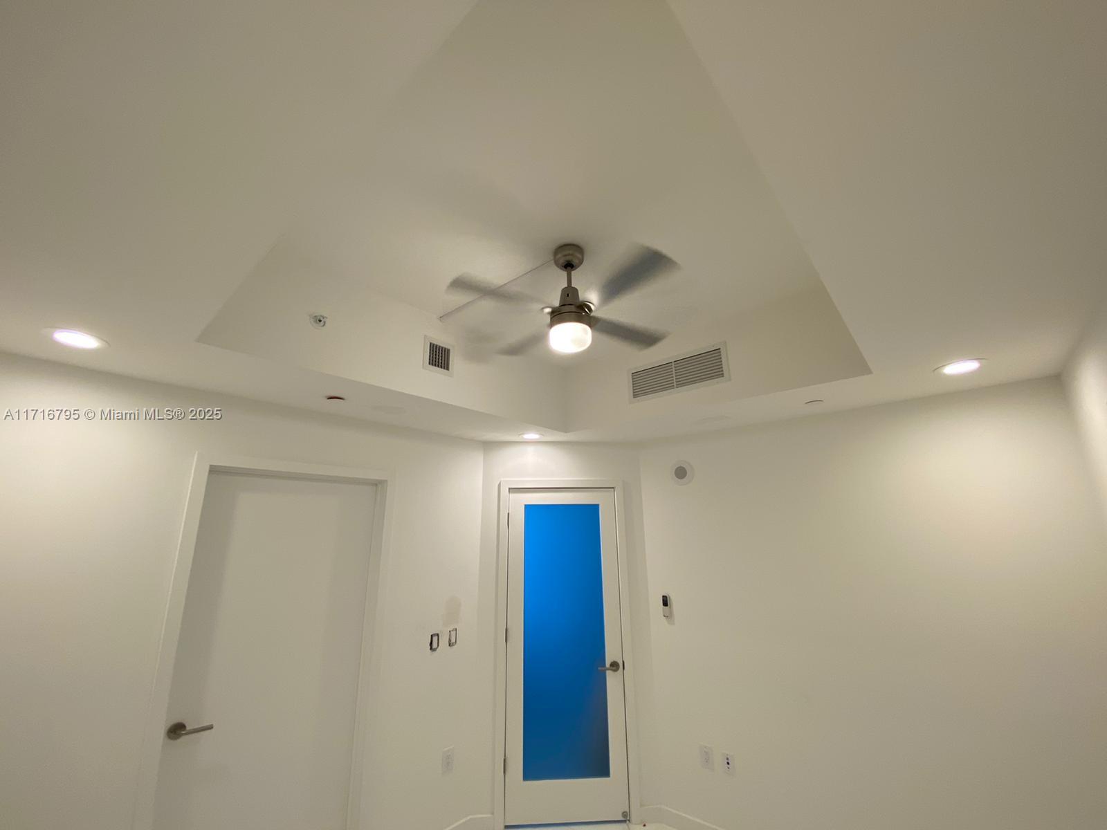 851 NE 1st Ave # 2107