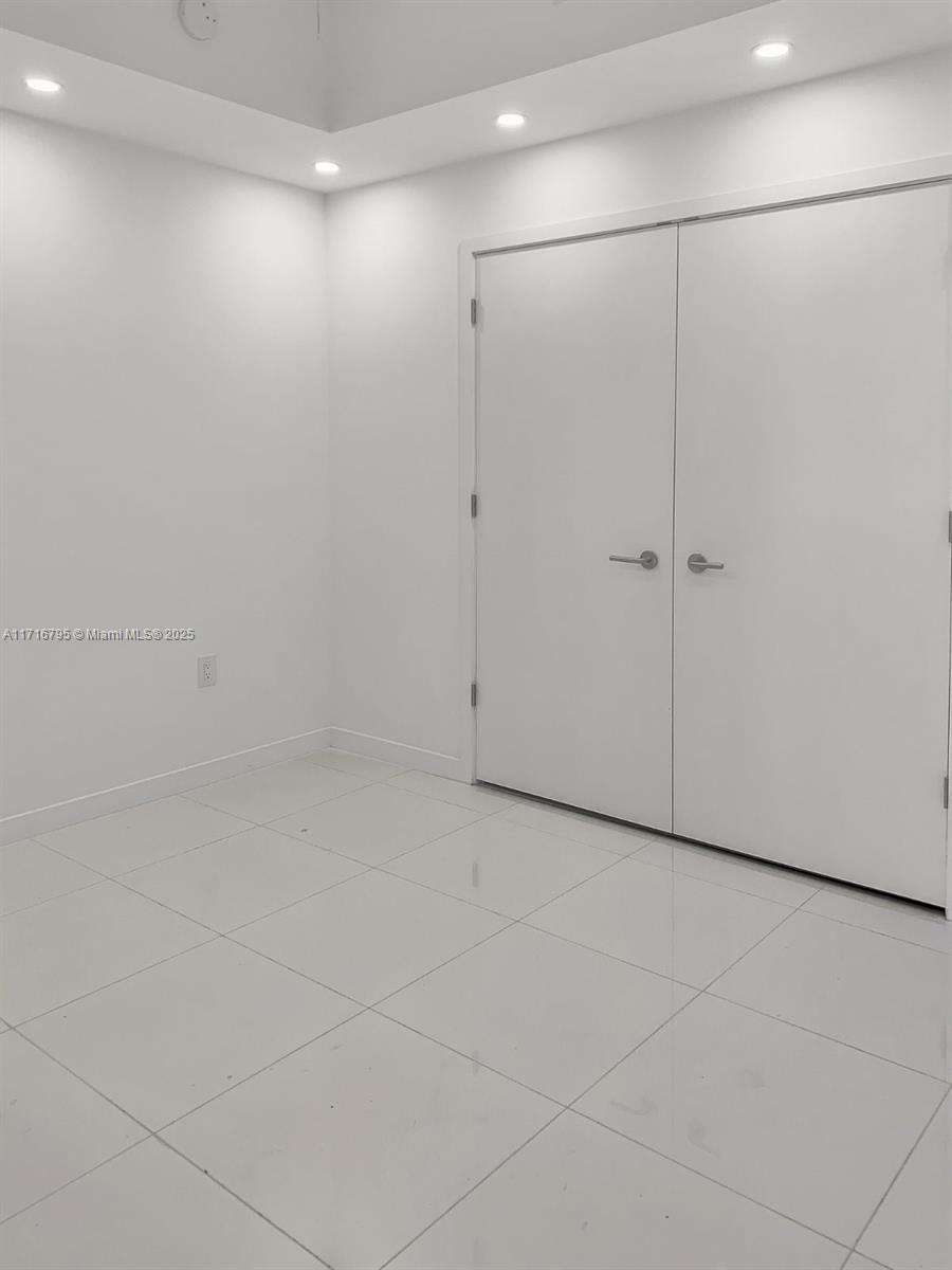 851 NE 1st Ave # 2107