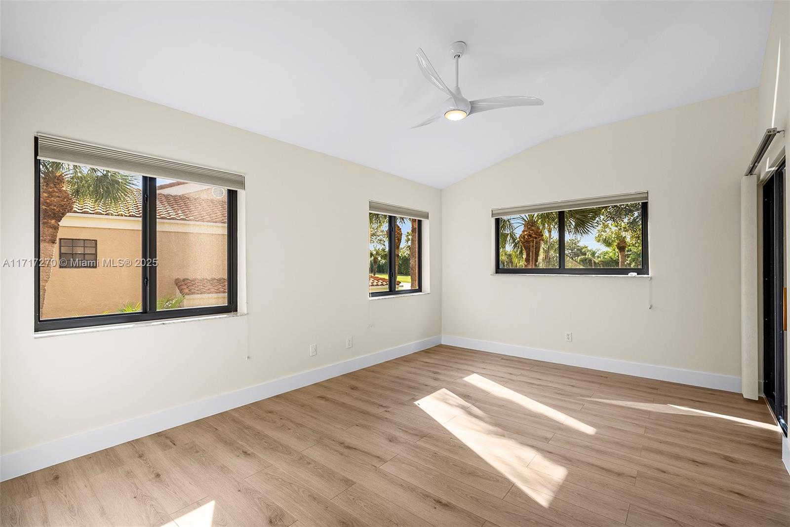 17332 Boca Club Blvd # 802