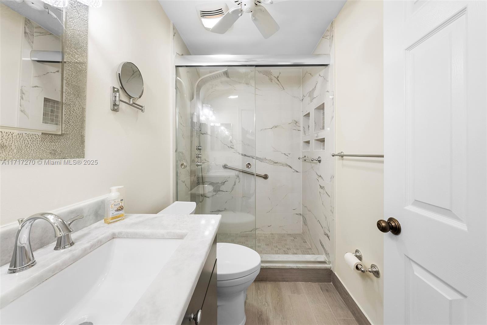 17332 Boca Club Blvd # 802