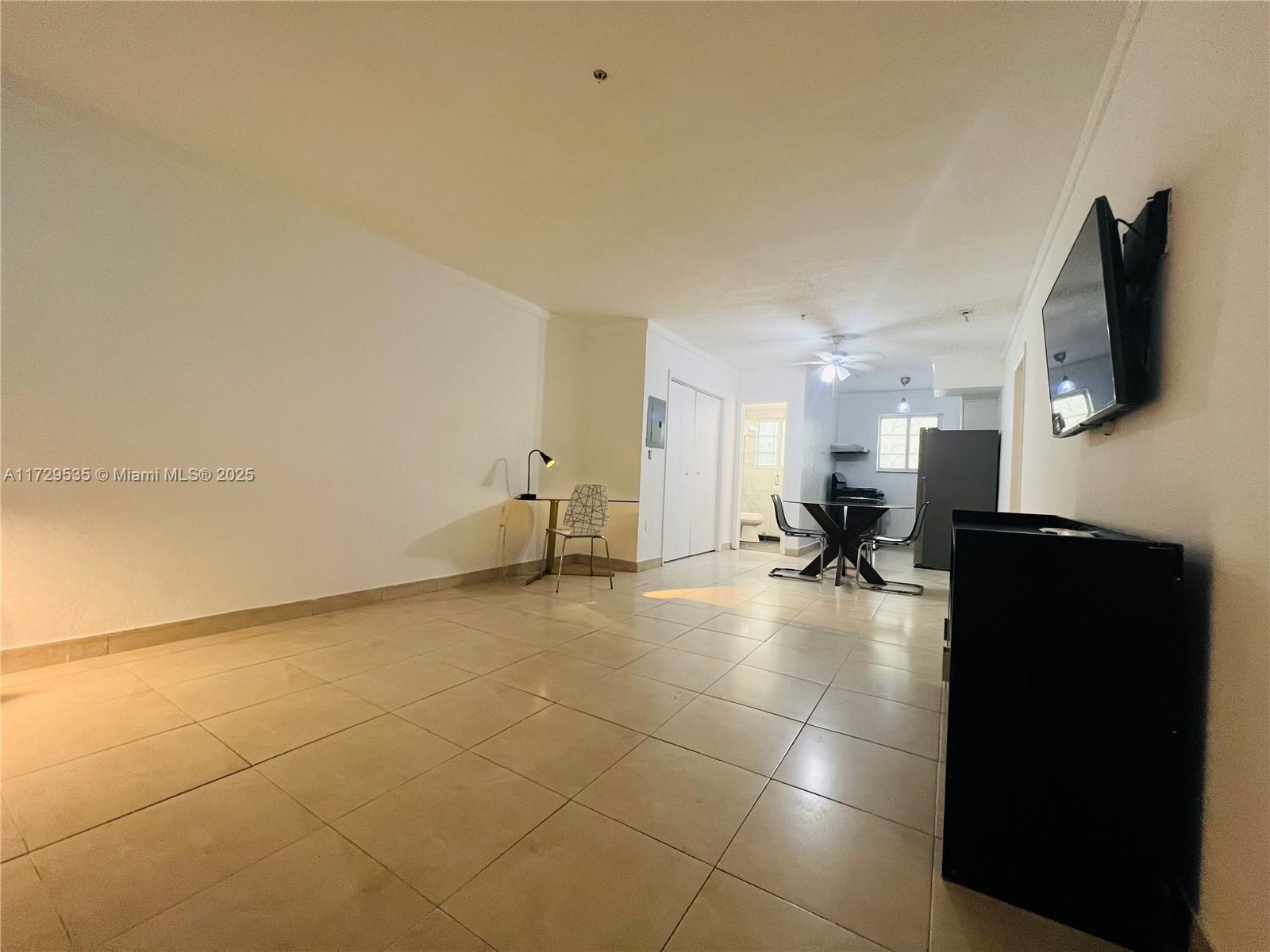 1524 Lenox Ave # 2